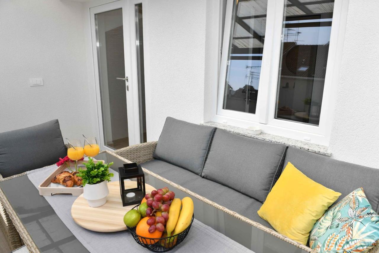 Apartman Leona Lovran Exteriér fotografie