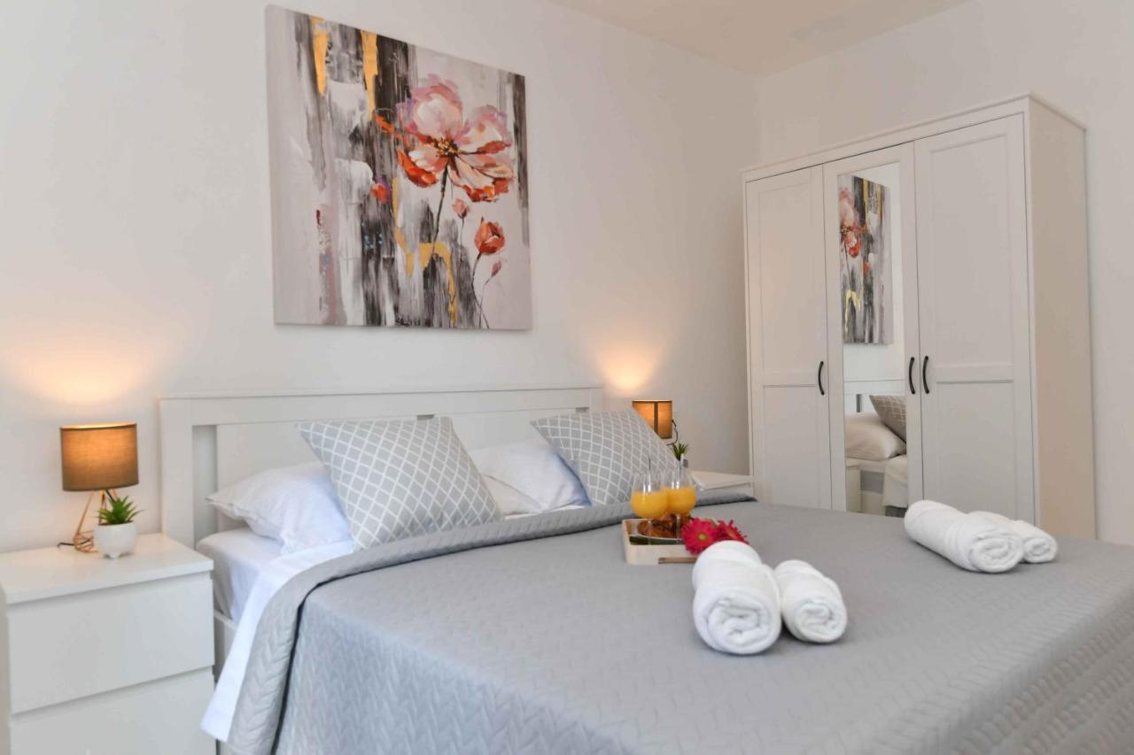 Apartman Leona Lovran Exteriér fotografie